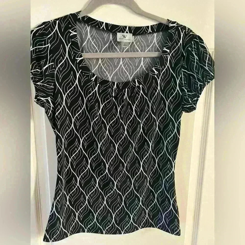 Worthington Black and White Patterned Blouse Size Small
